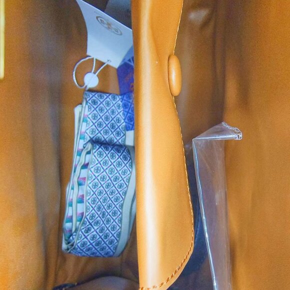 Brand new Tory Burch apricot handbag. - Picture 11 of 11